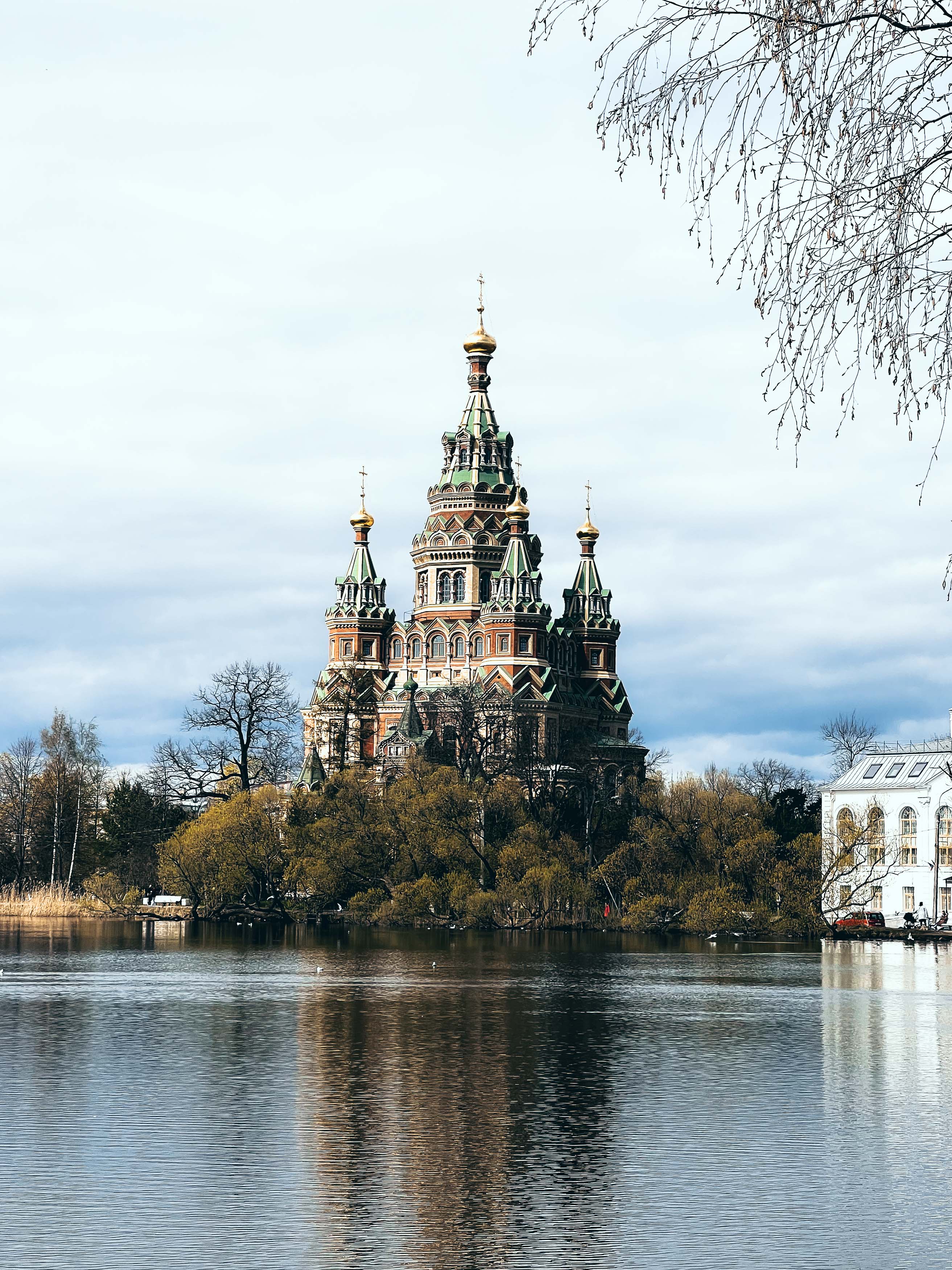 Фотография Петергофский собор святых апостолов Петра и Павла из коллекции проекта