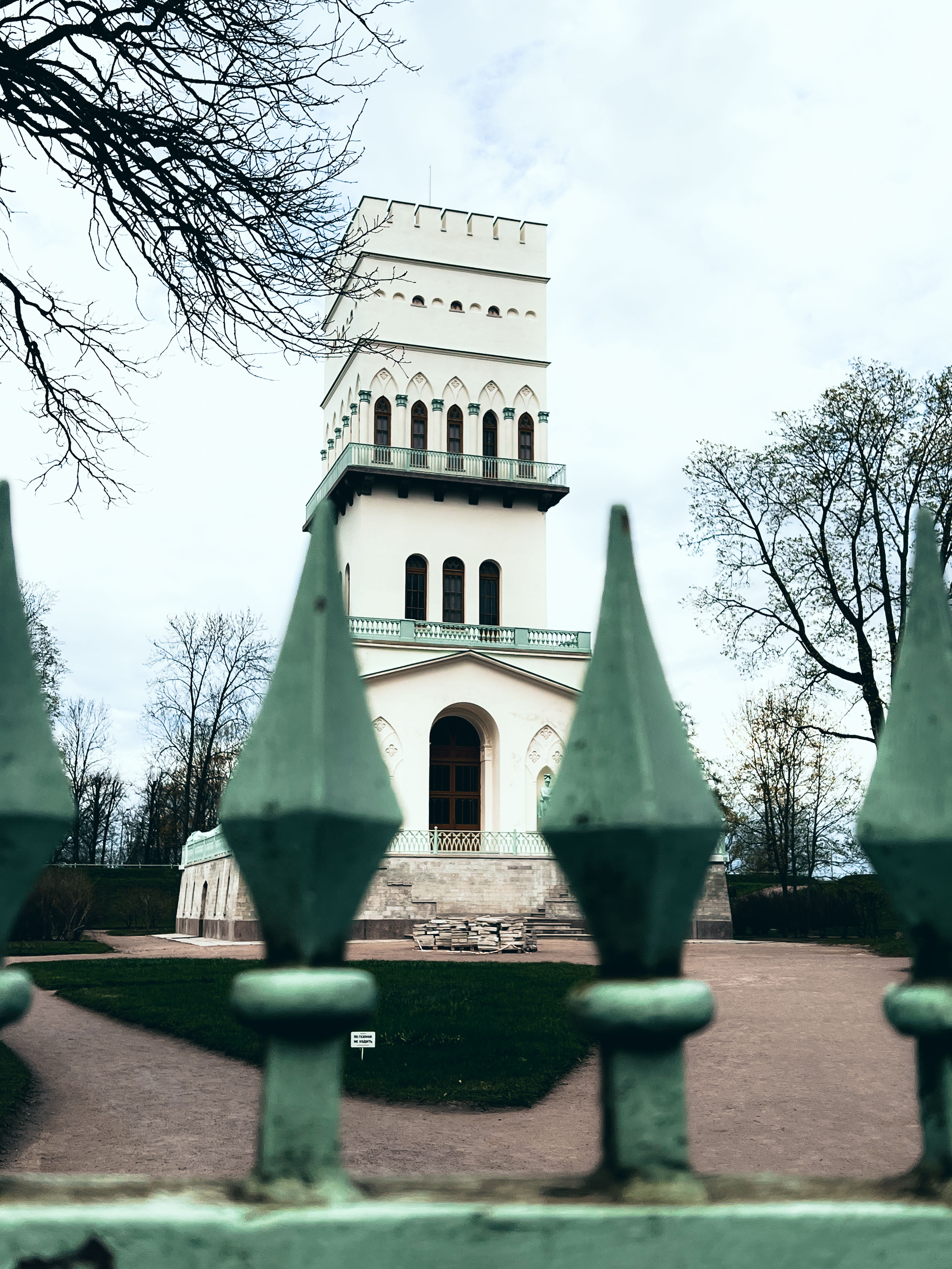 Фотография Белая башня из коллекции проекта