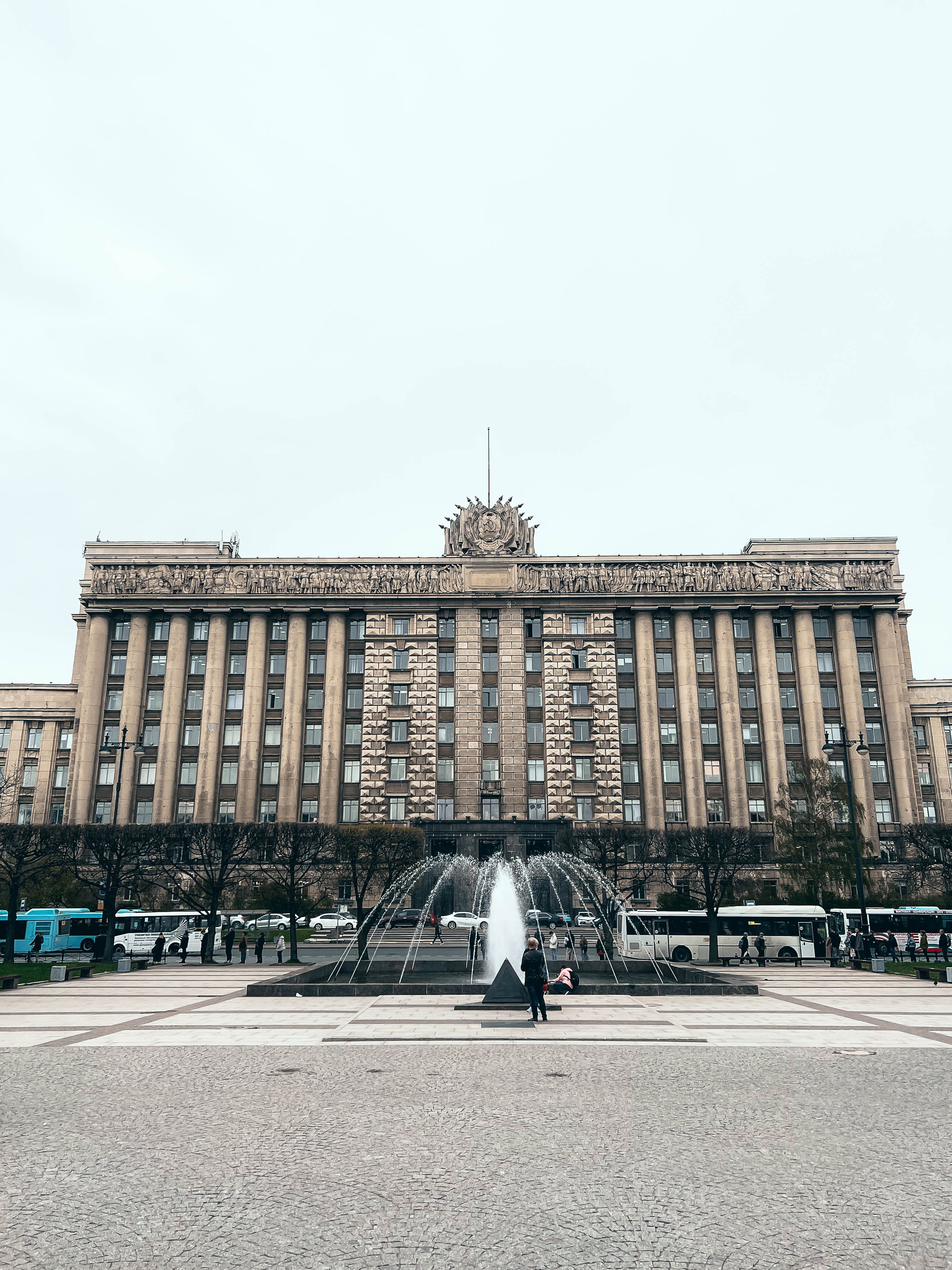 Дом Советов в Петербурге