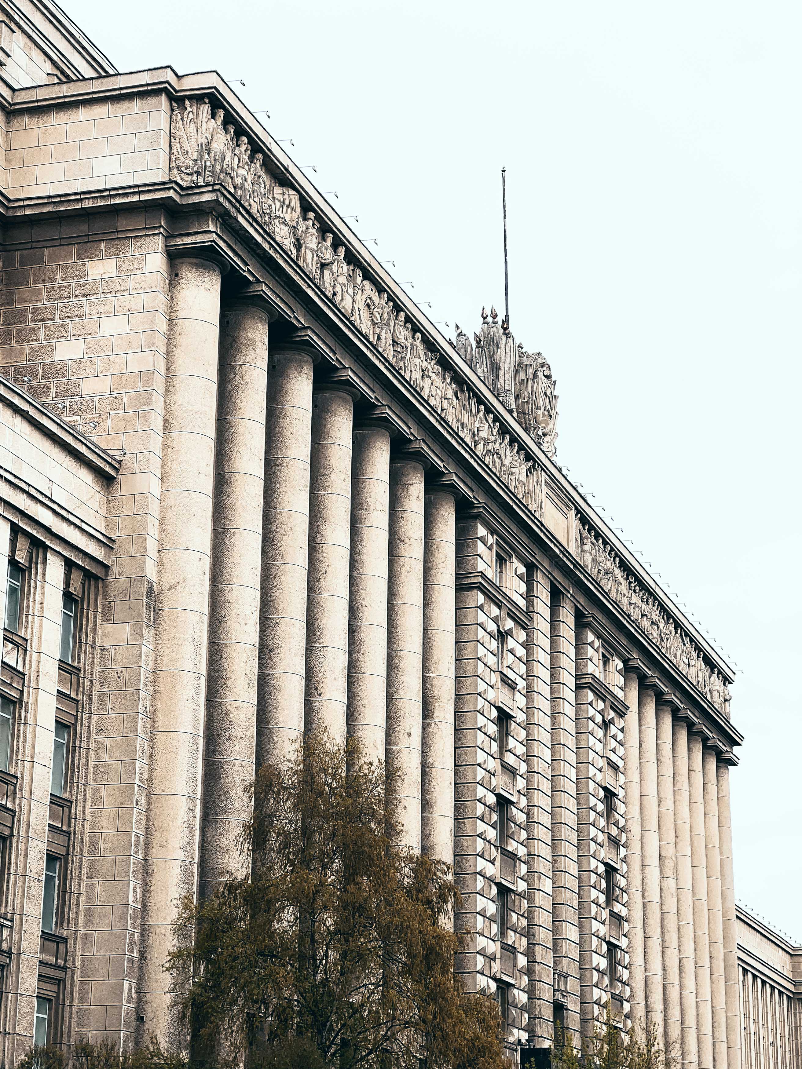 Дом Советов в Петербурге