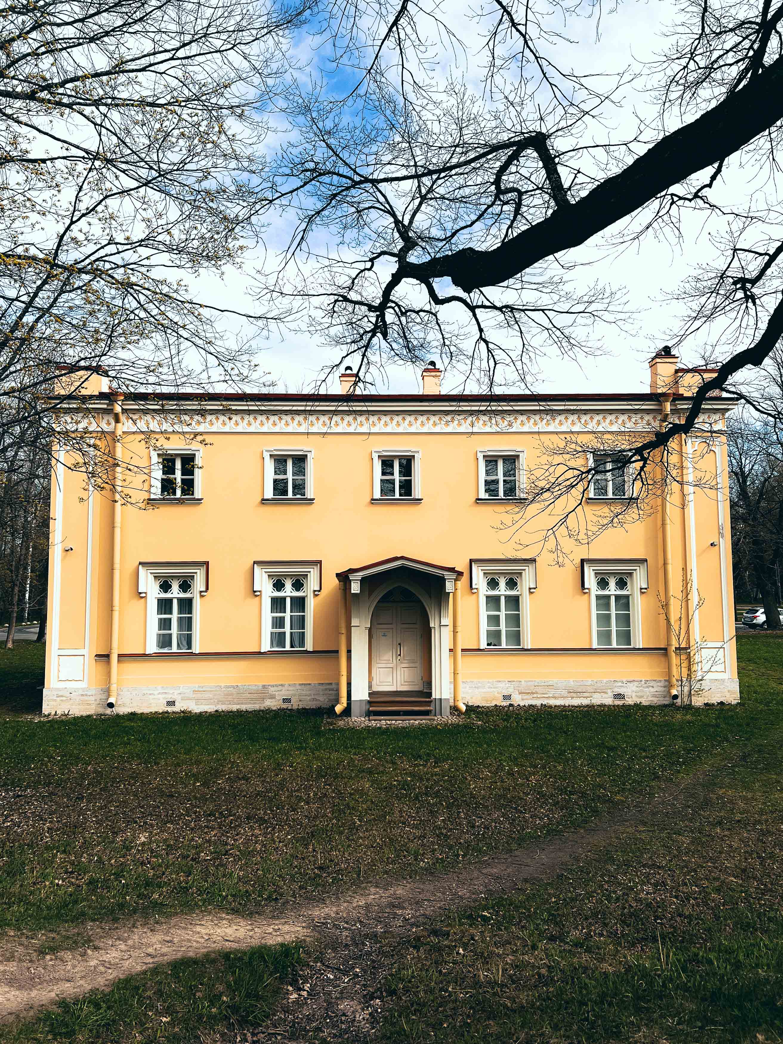 Готические дома Петергофа