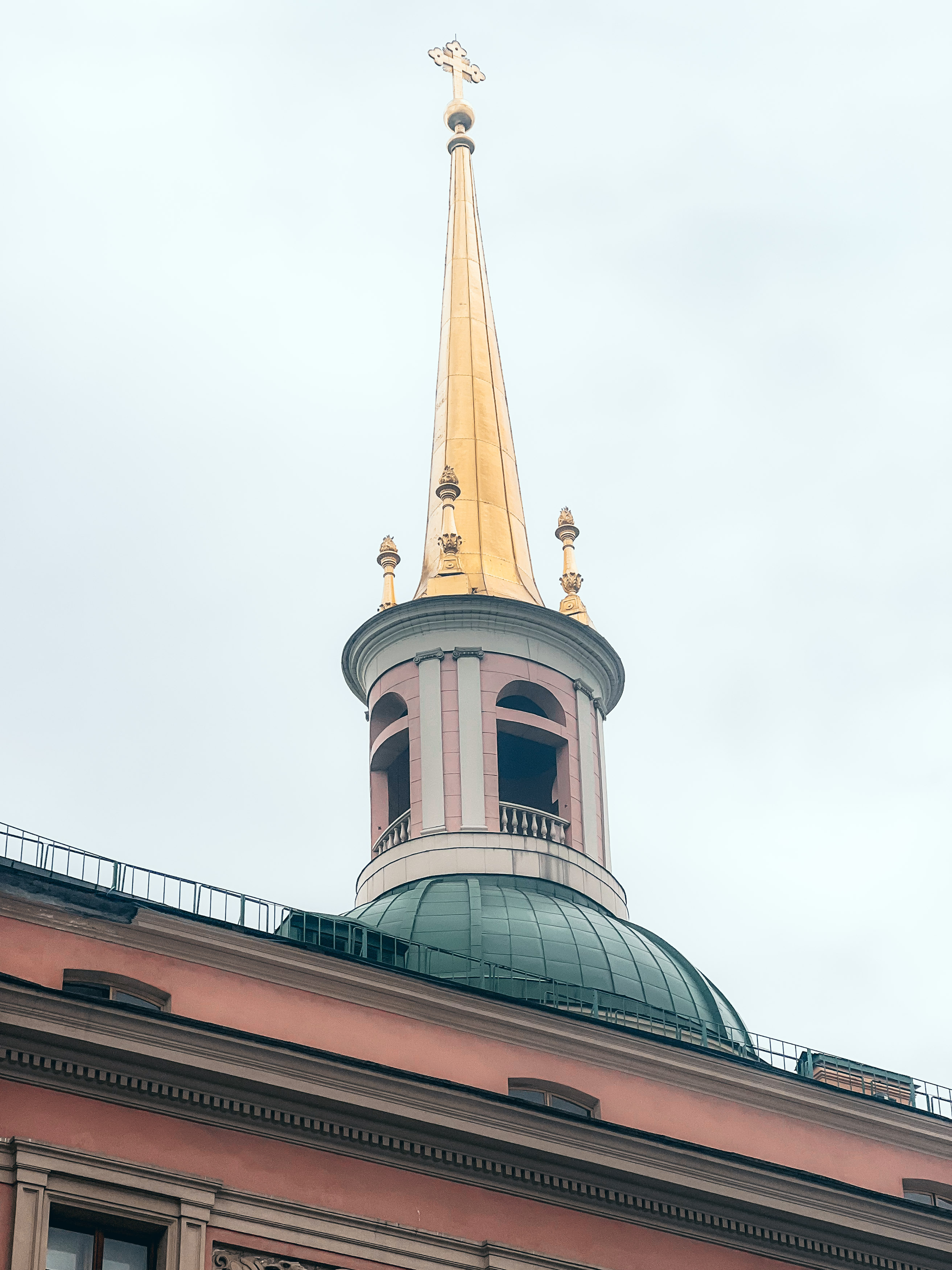 Михайловский замок в Петербурге