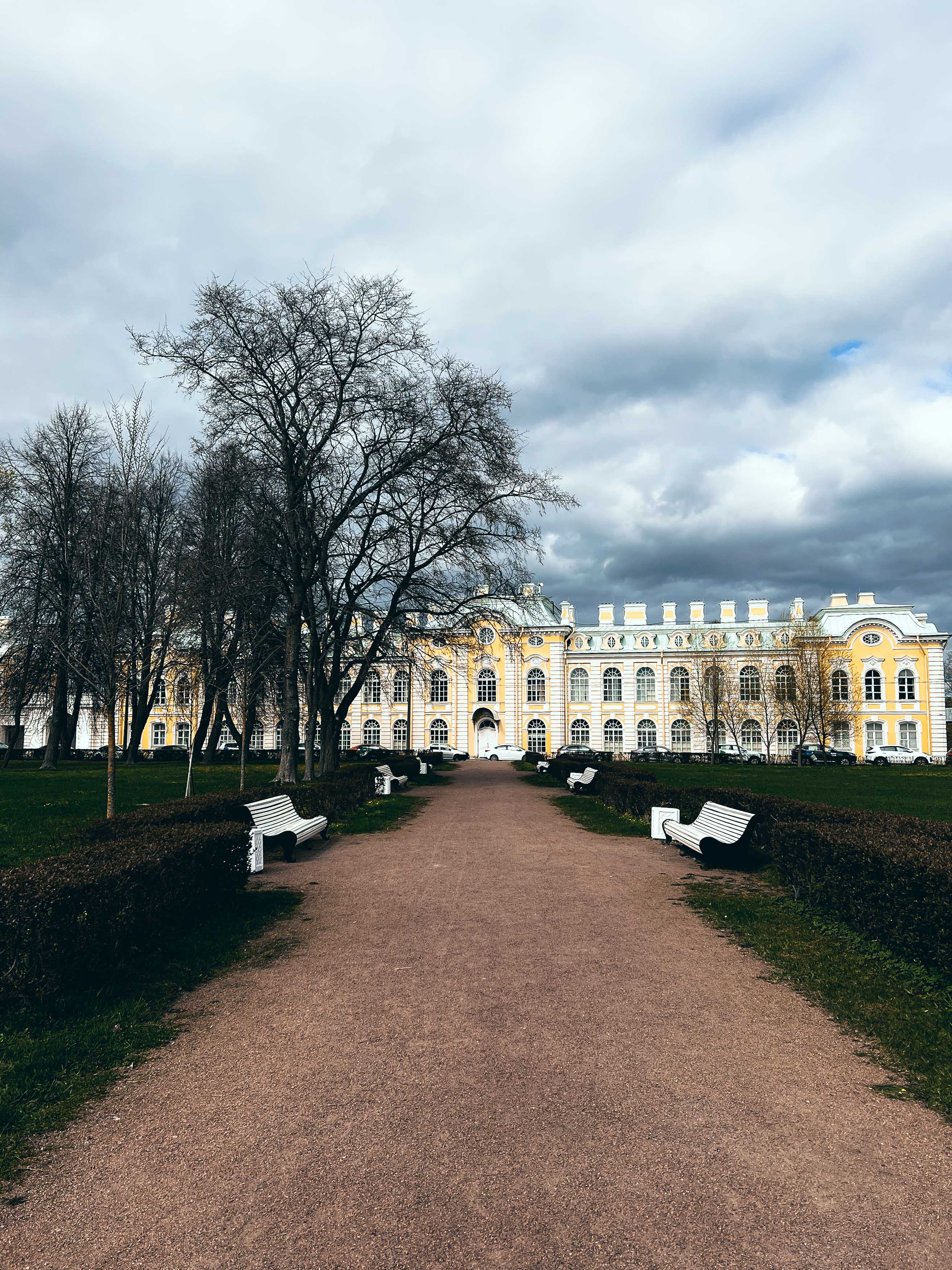 Фрейлинские дома Петергофа